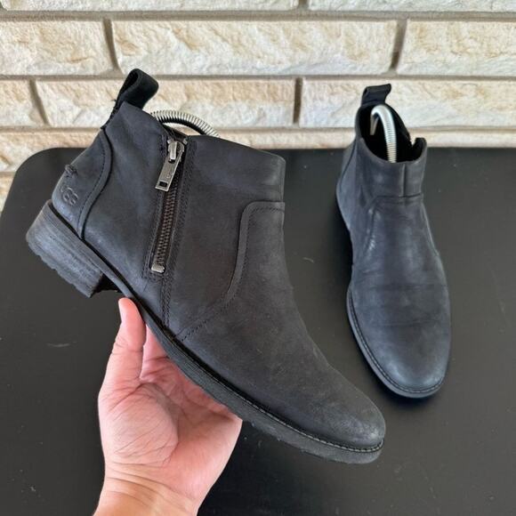 UGG Aureo II Black Leather Waterproof Ankle Boots Zip Women's Size 9 - Picture 1 of 8